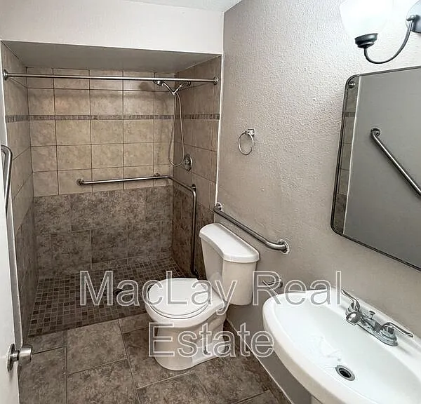 6301 W Earll Dr — Photo 15