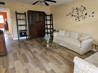 1044 Harwood #D, Deerfield Beach, FL 33442