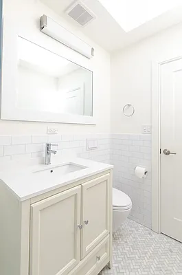 Rented by RES New York | media 7