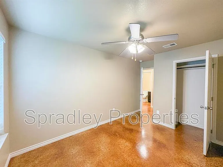 1013A Kerr Ct — Photo 7