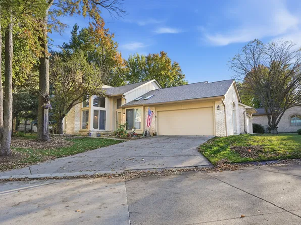 17751 E Kirkwood Dr, Clinton Township, MI 48038