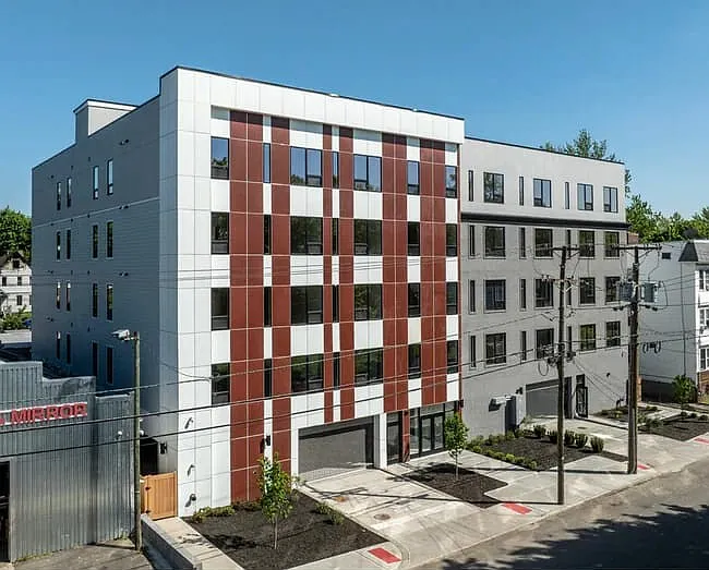 130 Ellis Ave #404D — Photo 1