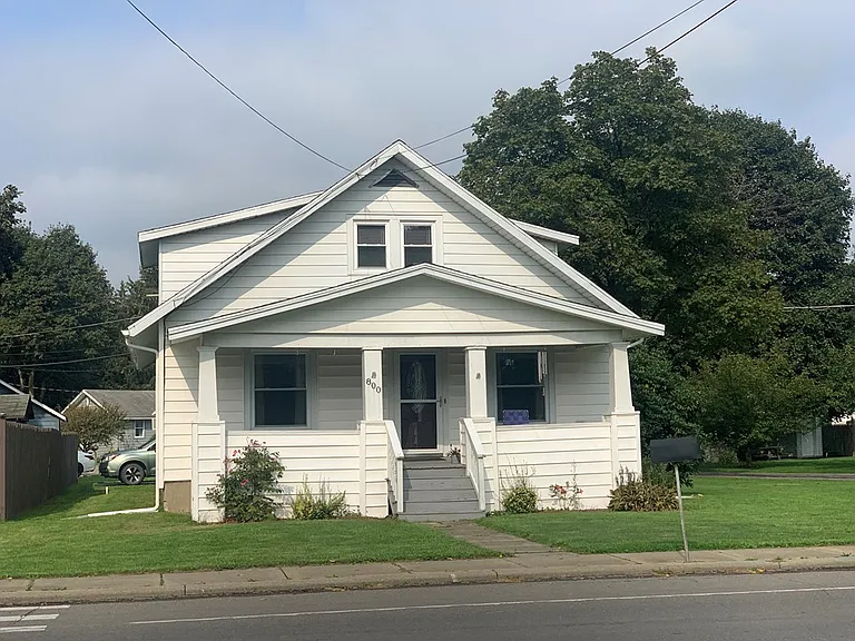 800 Broadway — Photo 2