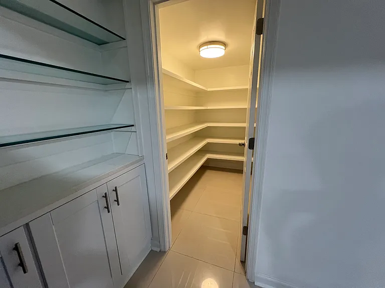 7704 Bristow Dr — Photo 12