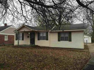 1404 Wells Station Rd, Memphis, TN 38108