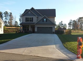 1319 Quandary Lake Ln, Graham, NC 27253