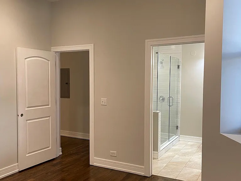 6551 S Ingleside Ave #1N — Photo 3