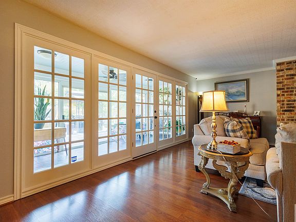 4th image of 4402 English Ln