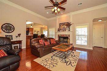 2nd image of 406 Half Moon Ln