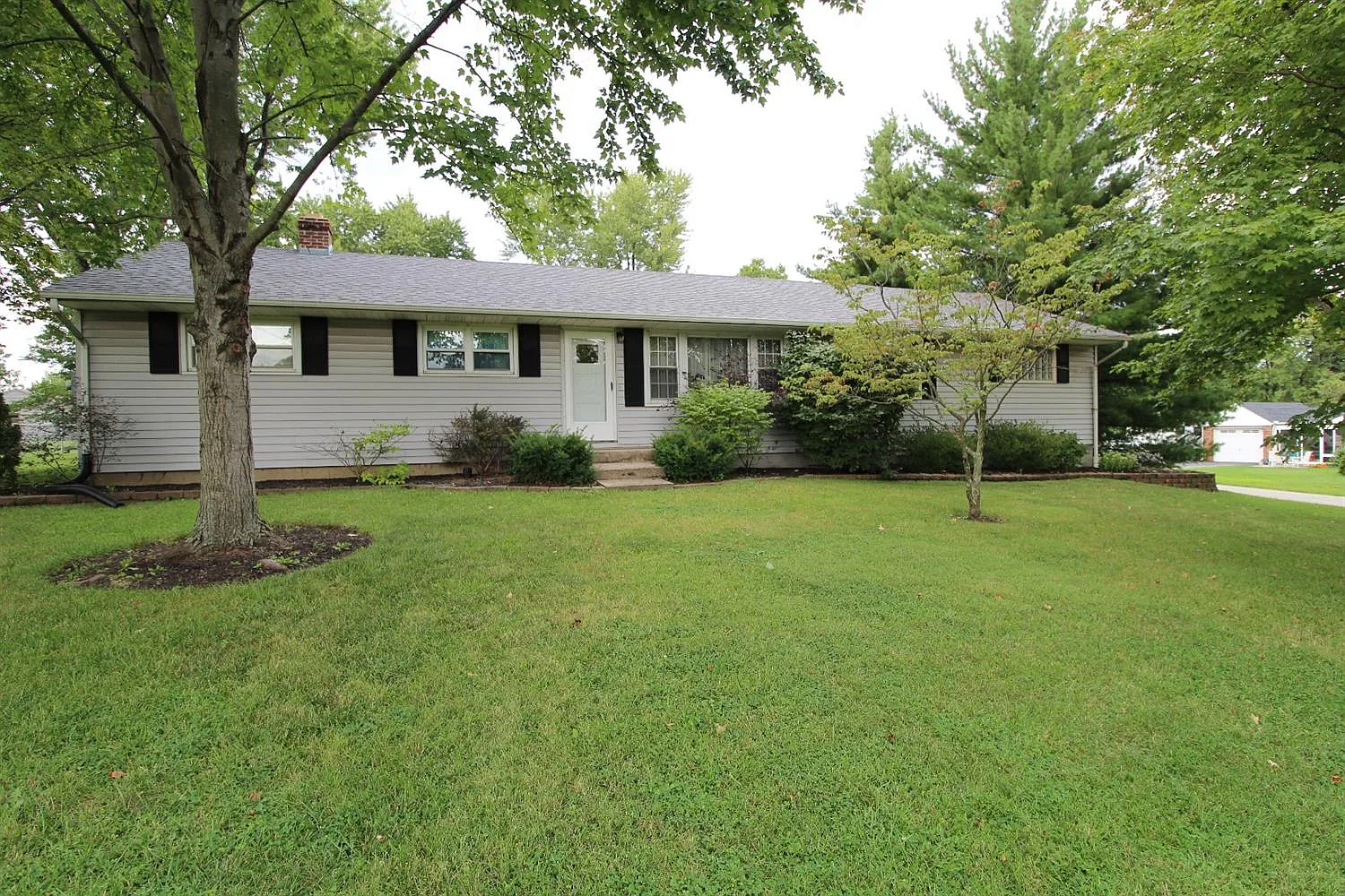6392 Fields Ertel Rd photo 1