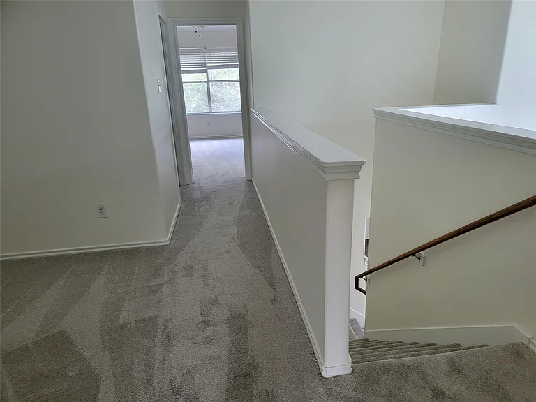 424 Folk Crest Ln — Photo 12