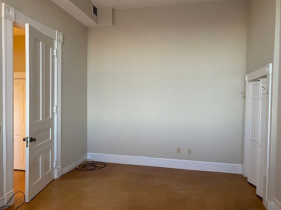 4th image of 27 Hillside Pl APT 11