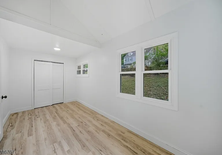 330 Springbrook Trl — Photo 20