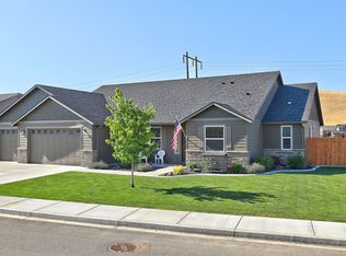 6087 Beechwood St, West Richland, WA 99353