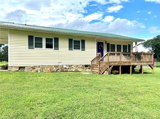 702 N Main St, Dobson, NC 27017