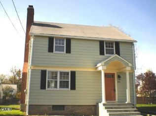 261 Seaside Ave, Bridgeport, CT 06605