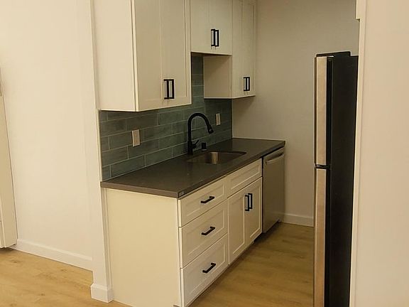 4th image of 351 Hanover Ave #101