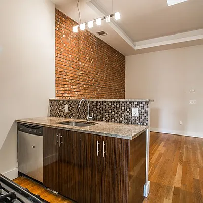 Rented by Nooklyn NYC LLC | media 35