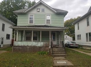 305 Linden Ave, Waterloo, IA 50703