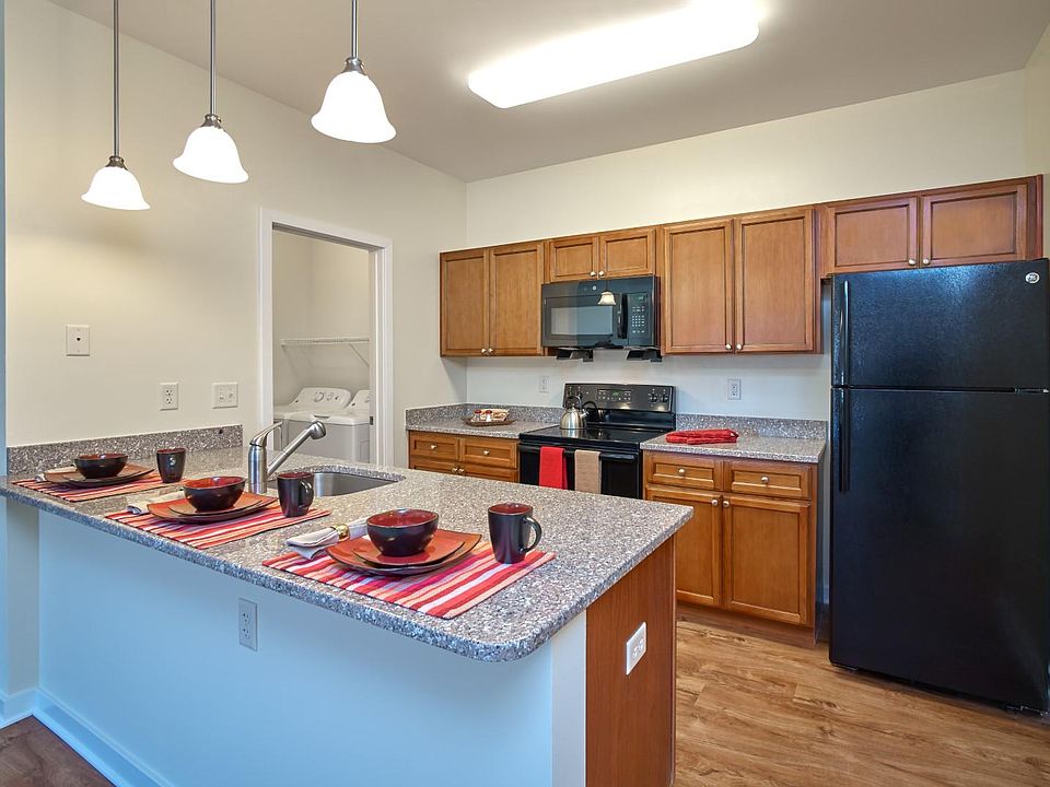 Beautiful Valor Kitchen