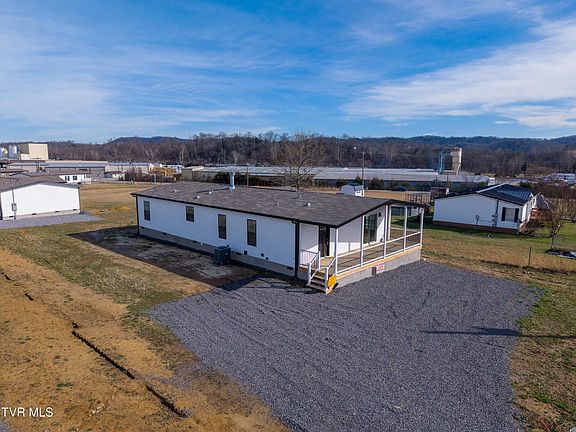 3rd image of 112 Shepherd North Dr