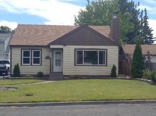 208 W Bartlett Ave, Selah, WA