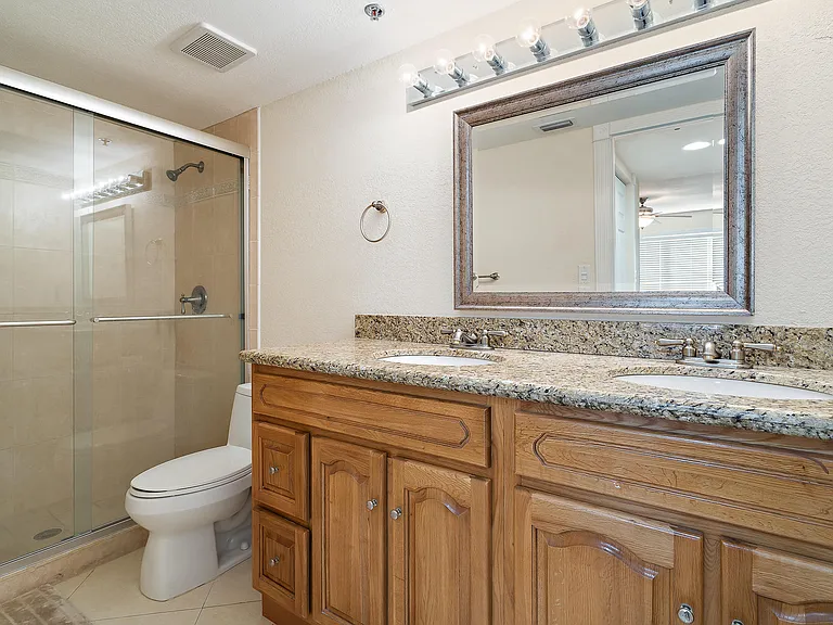 275 Palm Ave #C201 — Photo 9