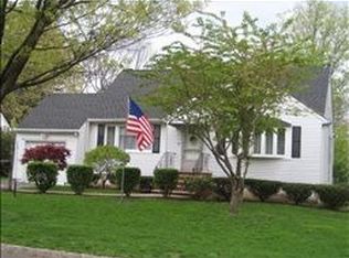 40 Evelyn Rd, Roseland, NJ 07068