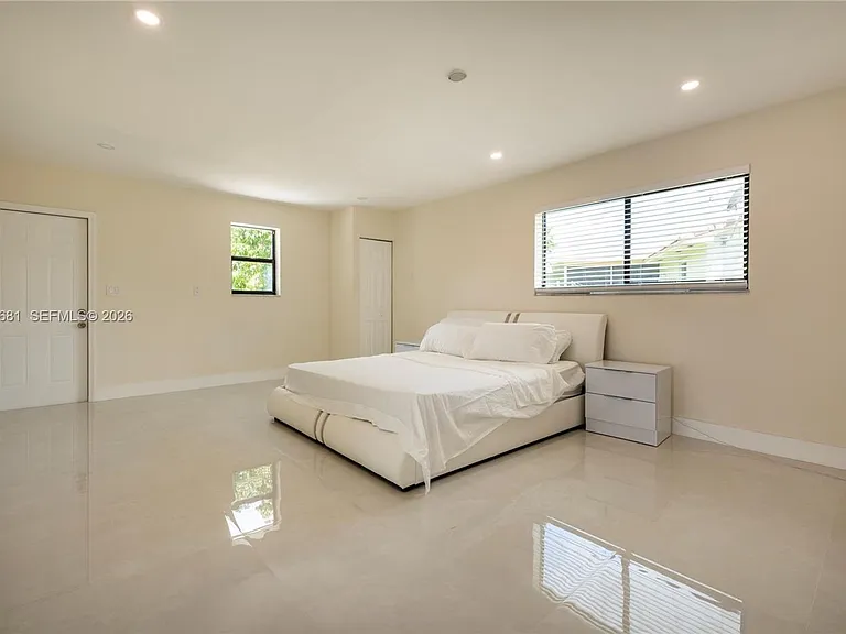 4700 McKinley St — Photo 10