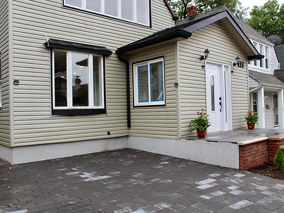 3rd image of 279B Nelson Ave