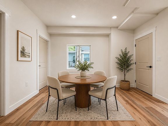 4th image of 1042 17th St