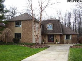 28508 Stonegate Cir, Westlake, OH 44145