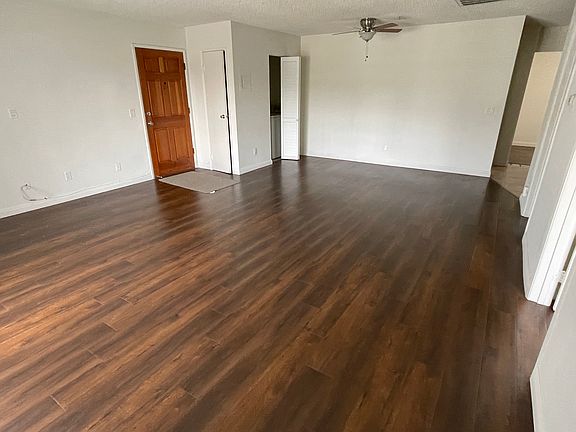 2nd image of 518 N Mentor Ave APT 205