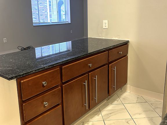 4th image of 1101 Mount Royal Blvd APT 303