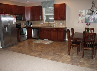 20805 Paul Cir, Elkhorn, NE 68022