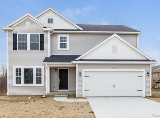 5421 Lily Ann Ln, Dryden, MI 48428