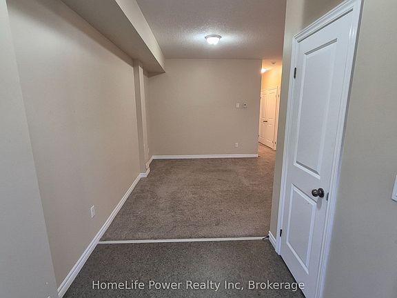 4th image of 225 Riddell St #22