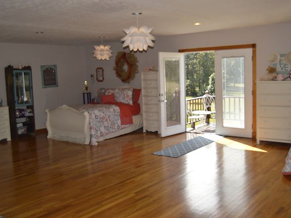 4th image of 215 S 20th Ave