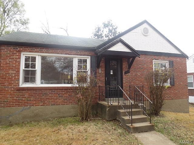 1st image of 1914 Farrell Dr