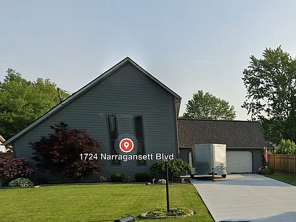 1724 Narragansett Blvd — exterior photo