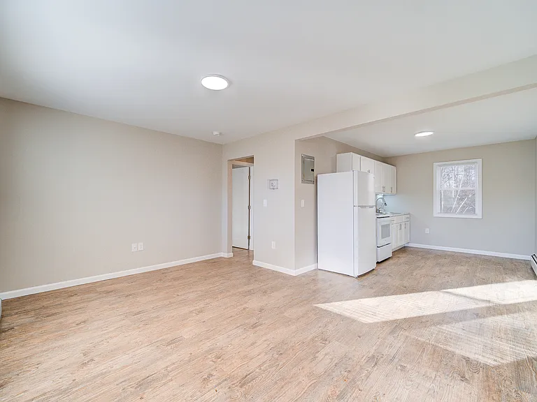 4 Springwood Cir #4C — Photo 2