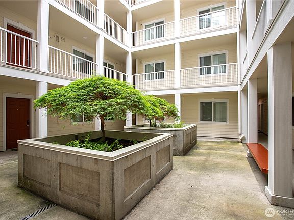 3rd image of 1001 N State Street #207