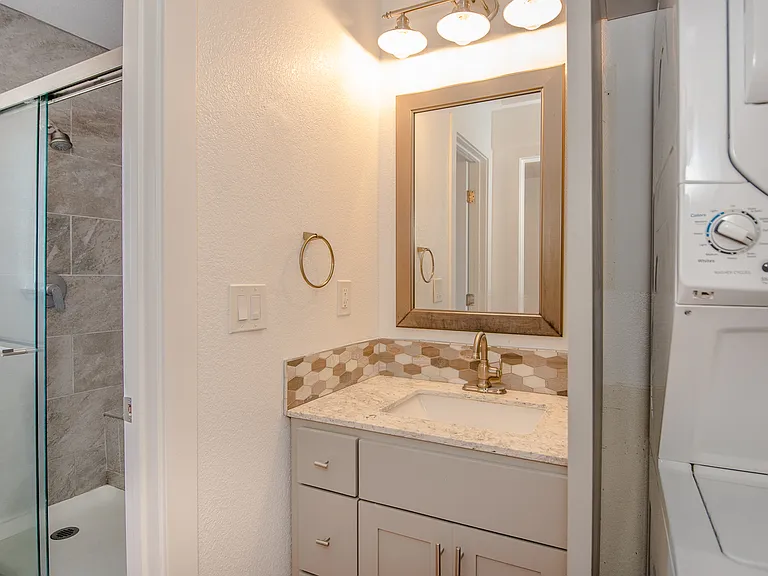 3121 Nantucket Ter — Photo 15