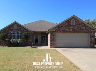 10806 N 98th Ave E, Owasso, OK 74055