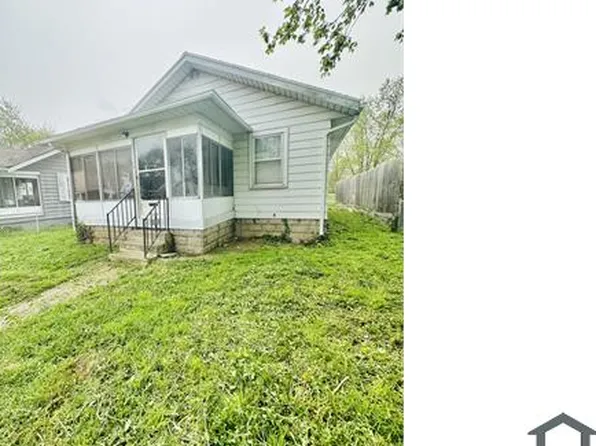 1717 W 11th St, Muncie, IN 47302