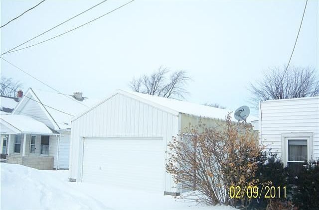 2nd image of 22675 W Front St