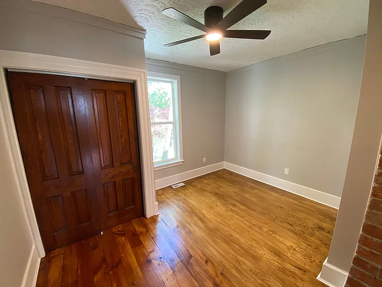 35 E Arcadia Ave — Photo 20