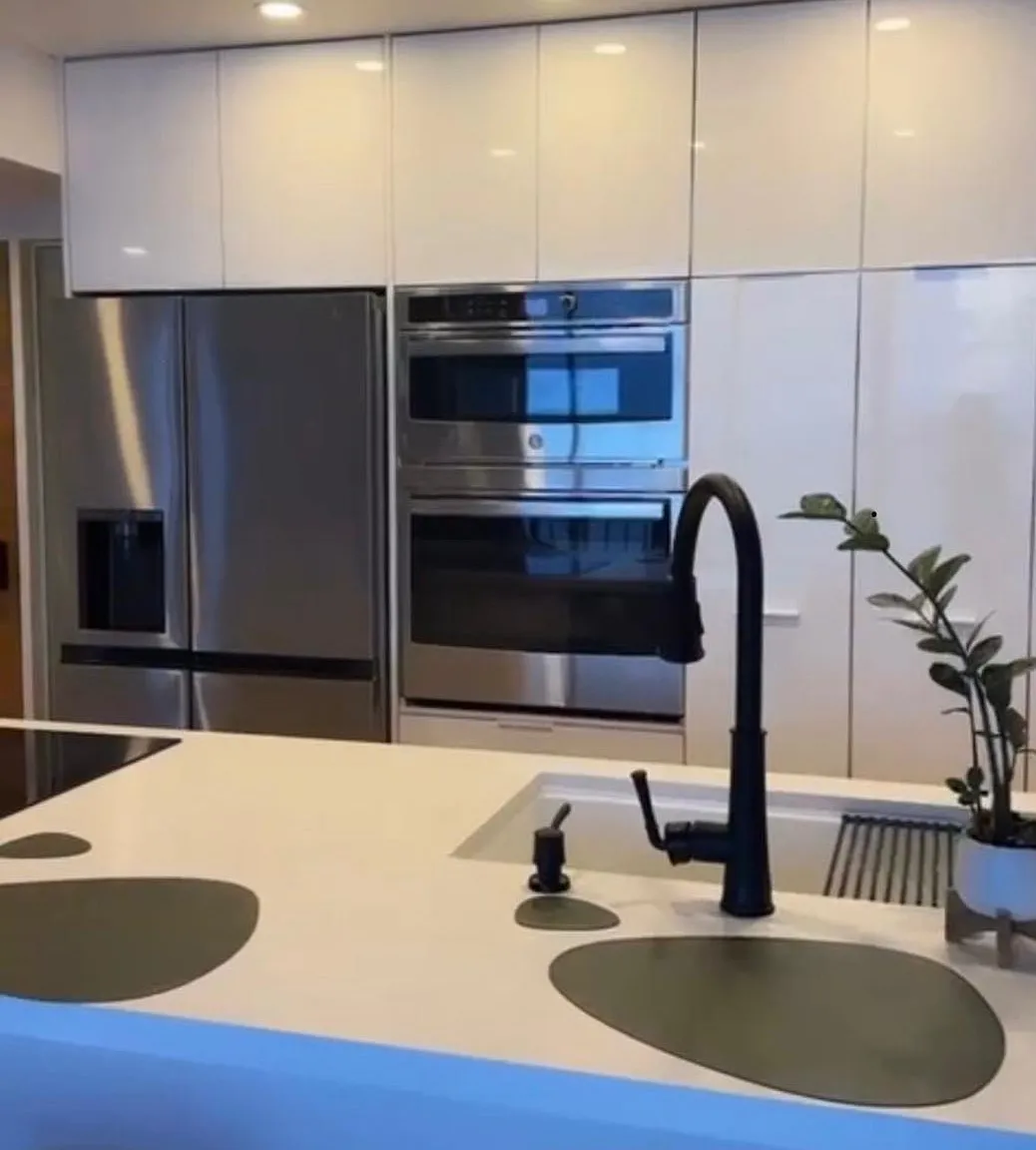 2 bed, 1600 sqft, $1,600 — Photo 1