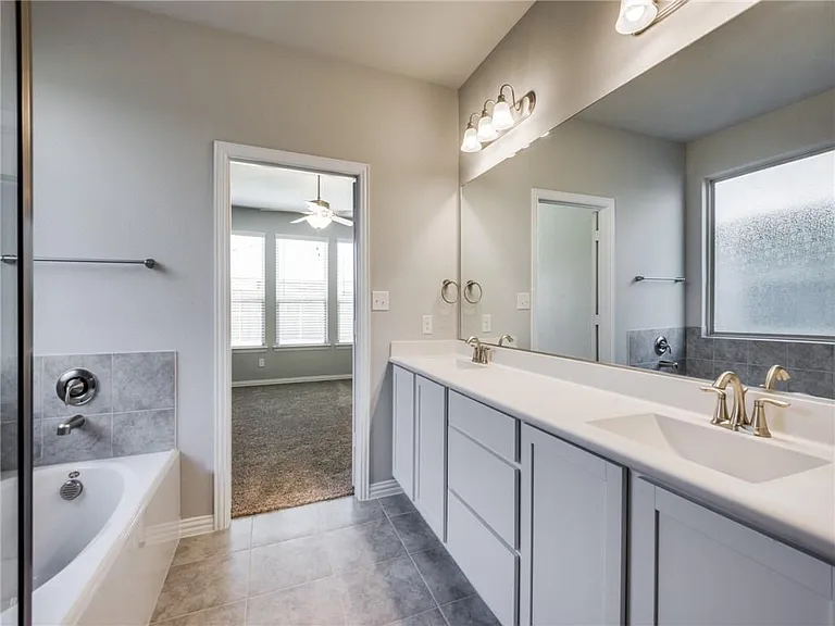 16008 Placid Trl — Photo 10