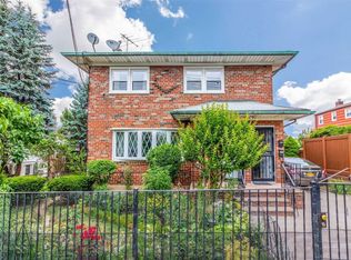 67-65 73rd Pl, Middle Village, NY 11379